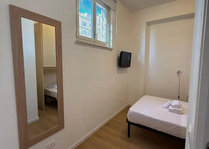 House Gela Too- Tuscolana Apartment Rom